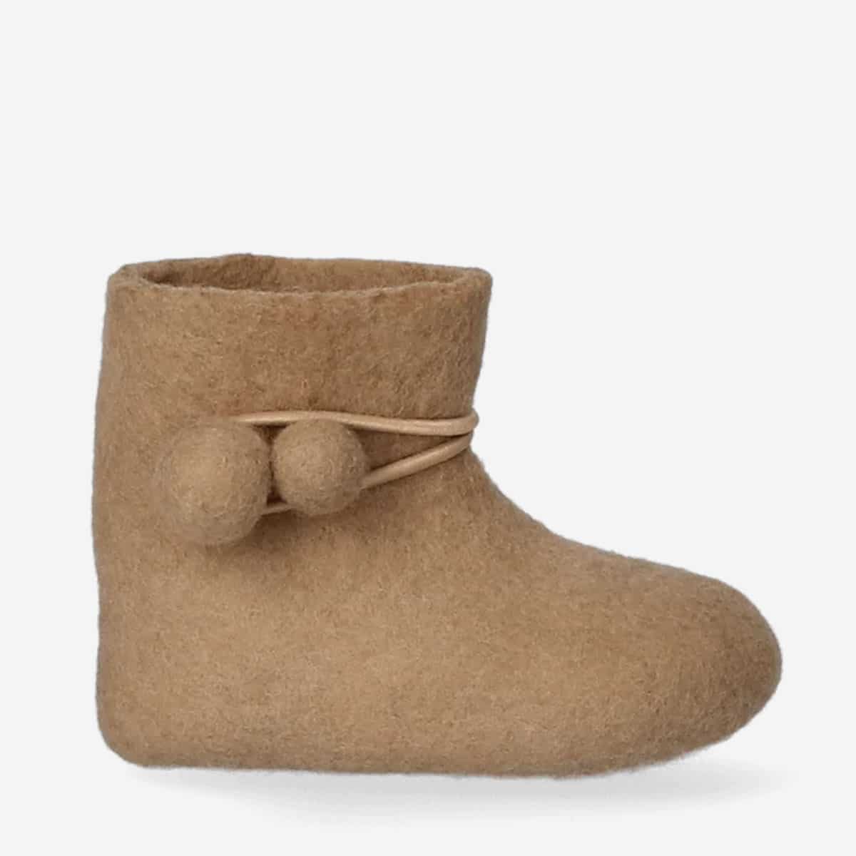 Tofvel Babyslofjes - Camel- met knuffelschaapje Lala!