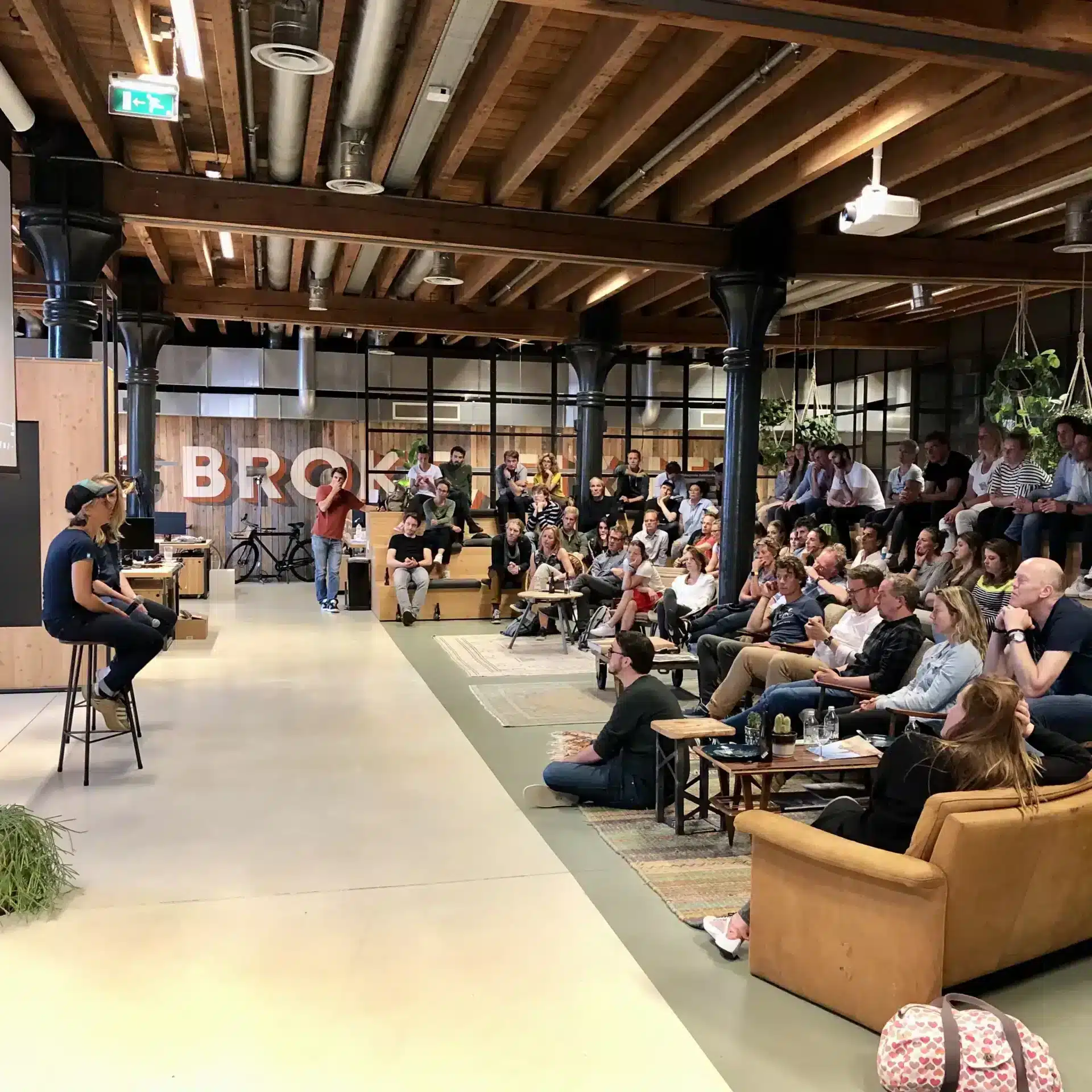 Filmavond op het Europese Patagonia hoofdkantoor in Amsterdam