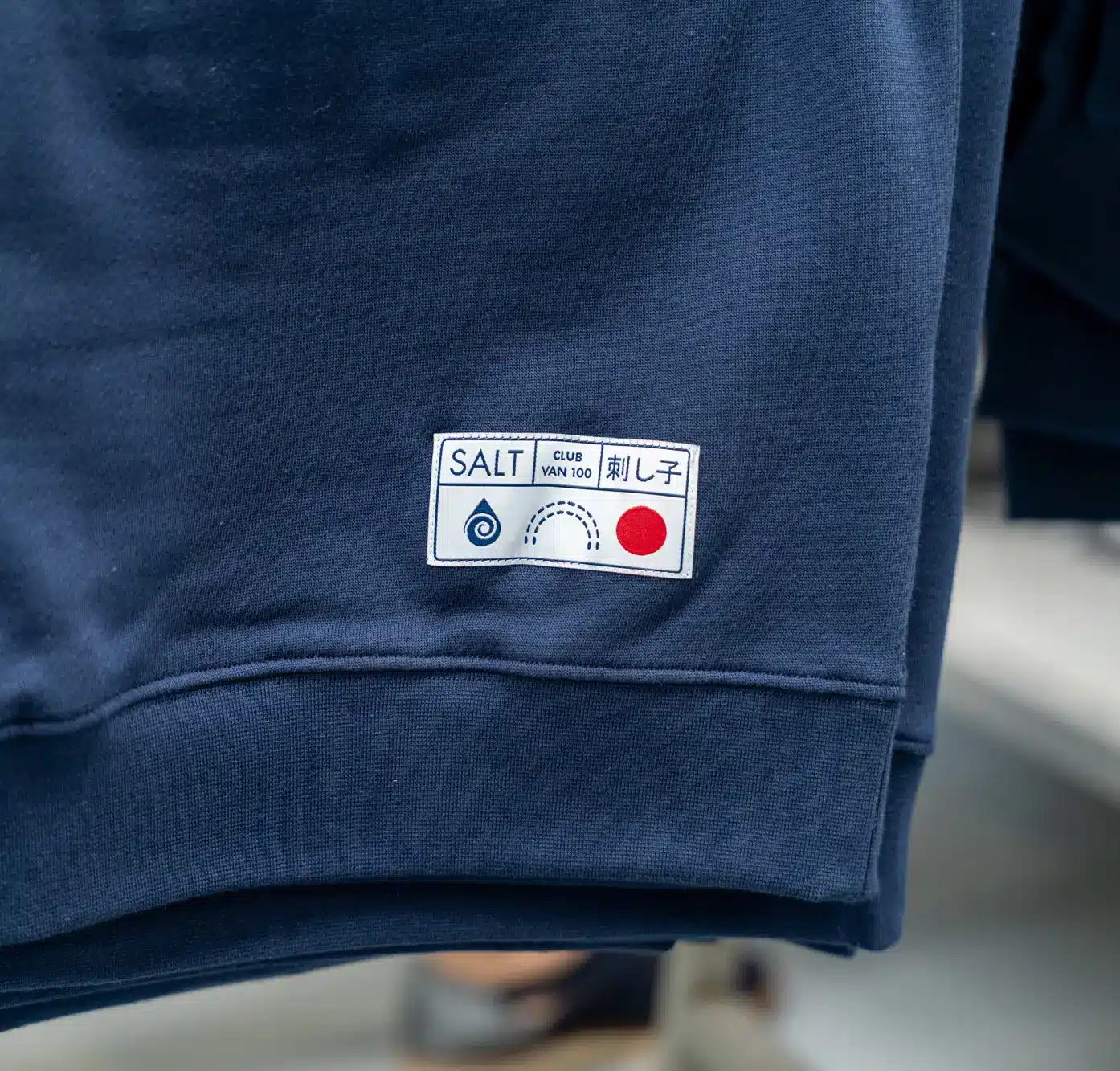Blueloop: detail label club van 100