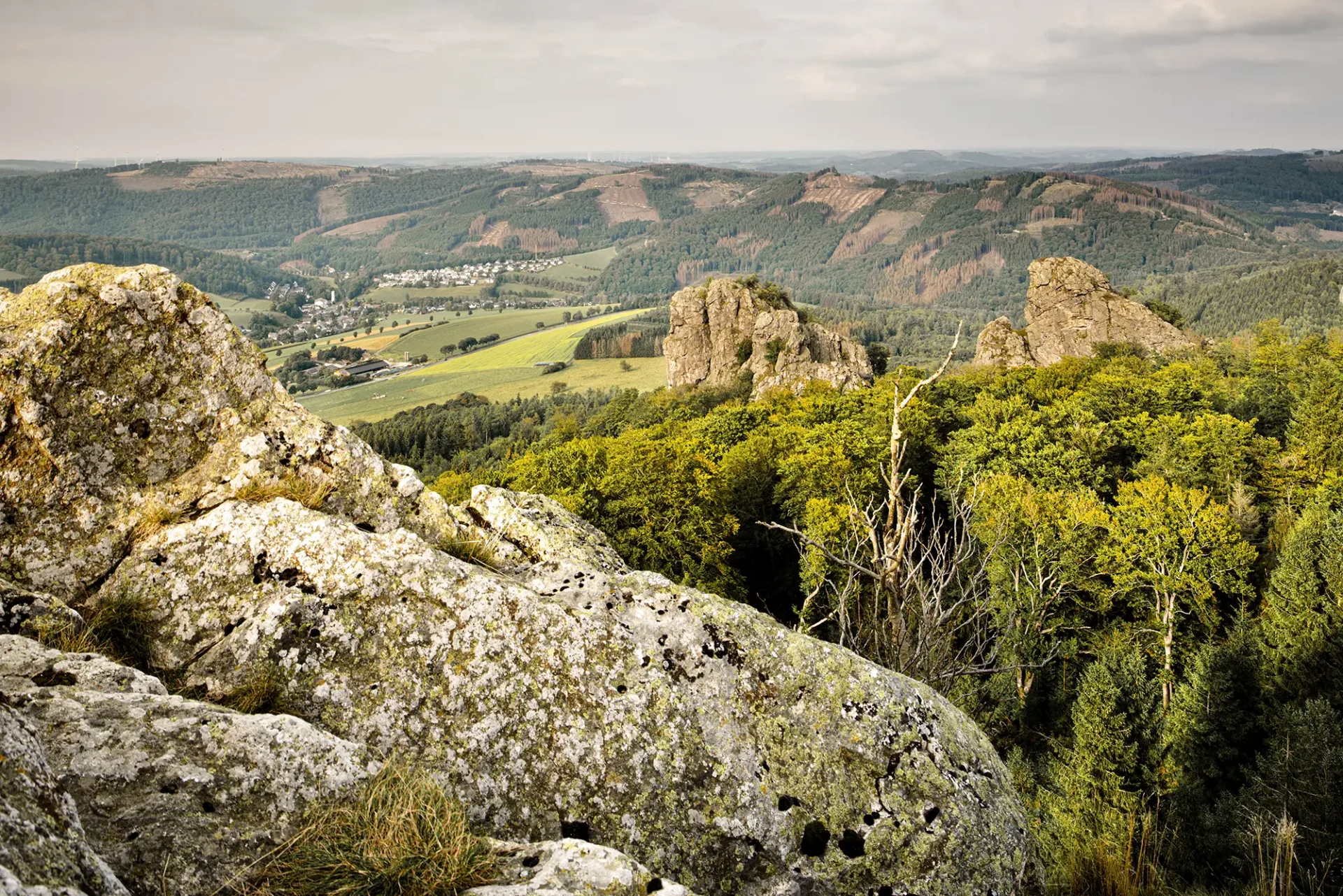 Uitzicht vanaf de Bruchhauser Steine