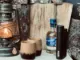 Saga set met Whiskey en Flask