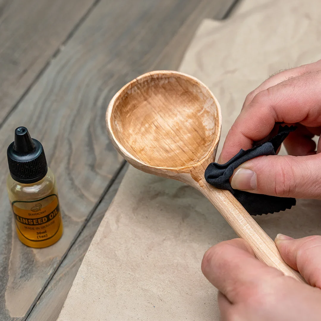 Beavercraft lepelsnijset lepel olieen